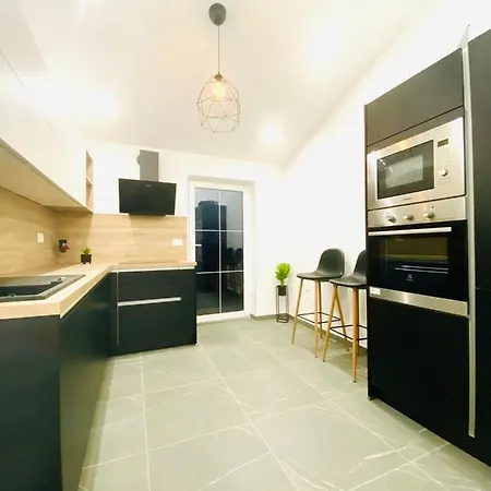 Apartma Teja-dekani Apartment Dekani
