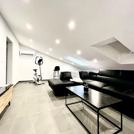 Apartma Teja-dekani Apartman